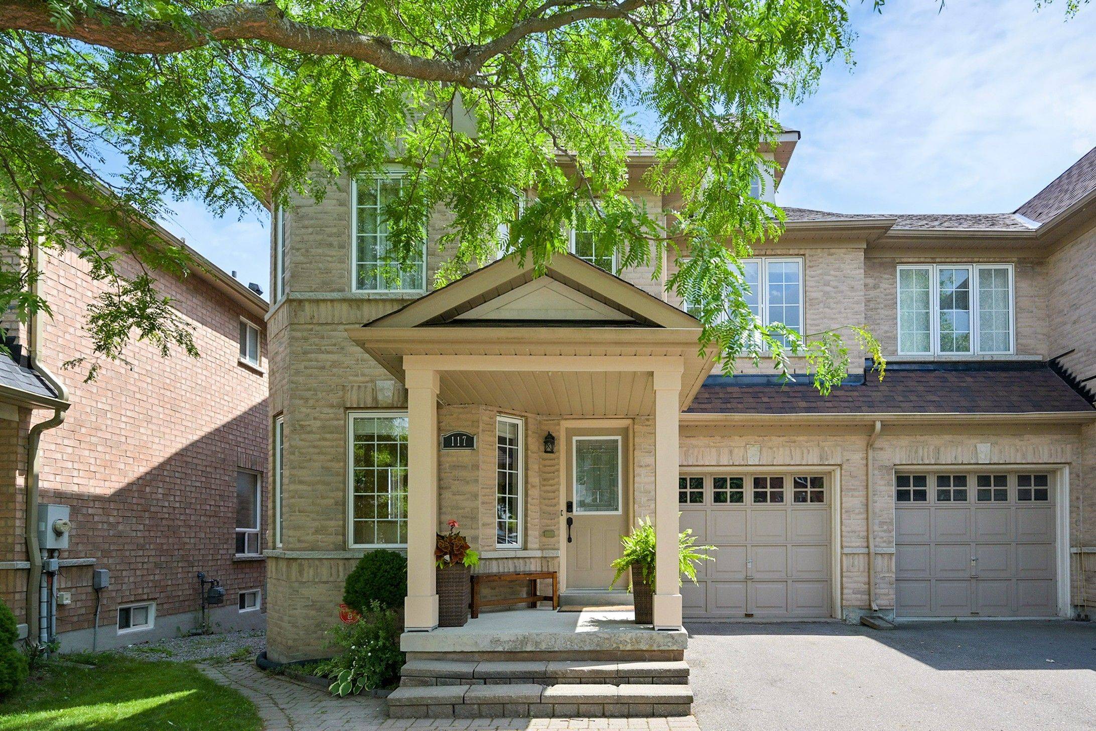 Newmarket, ON L3X 3B3,117 Knapton DR