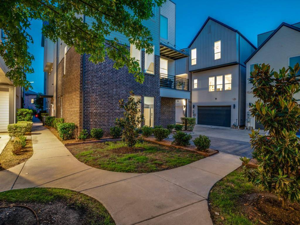 Dallas, TX 75204,1129 Manderly Court