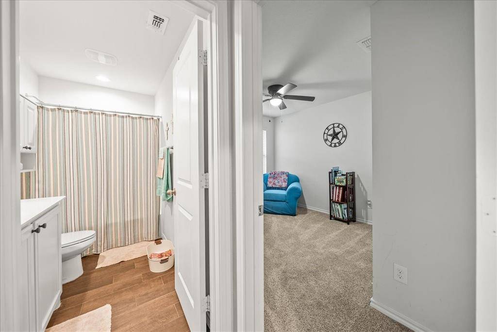 Justin, TX 76247,609 Autumn Avenue