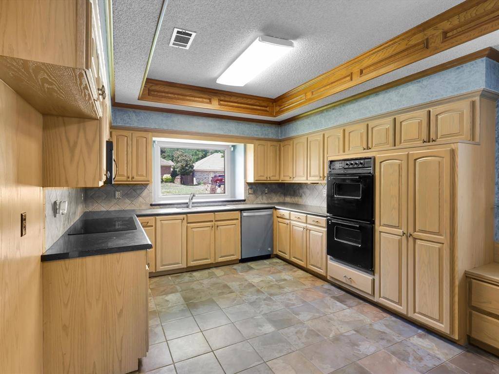 Rowlett, TX 75088,3306 Oxford Drive