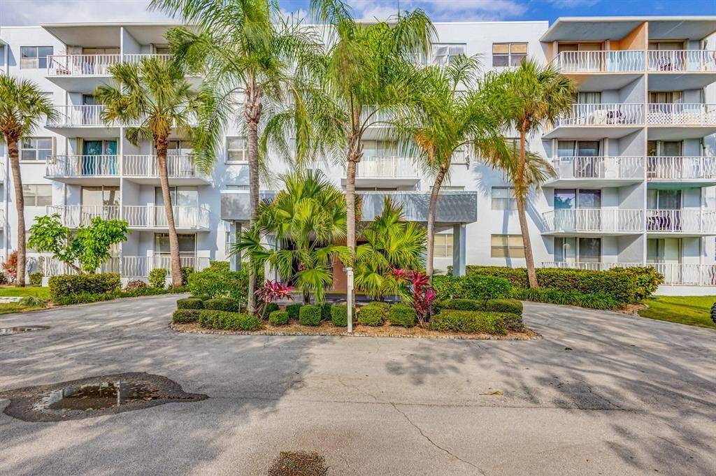 West Palm Beach, FL 33401,470 Executive Center Dr #2-A