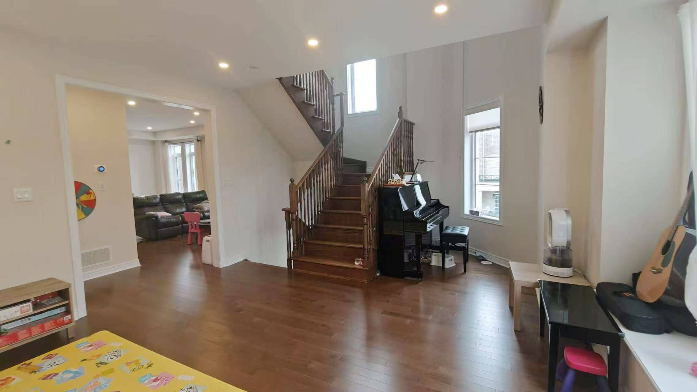 Oakville, ON L6M 1S3,3302 ERASMUM ST