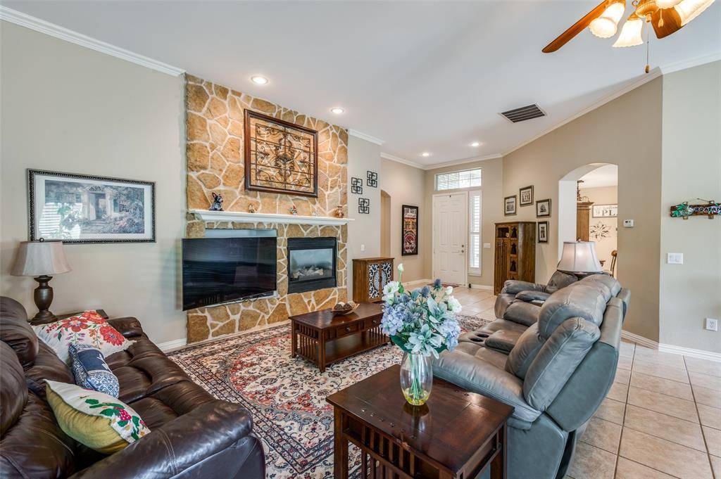 Denton, TX 76207,10513 Murray S Johnson Street
