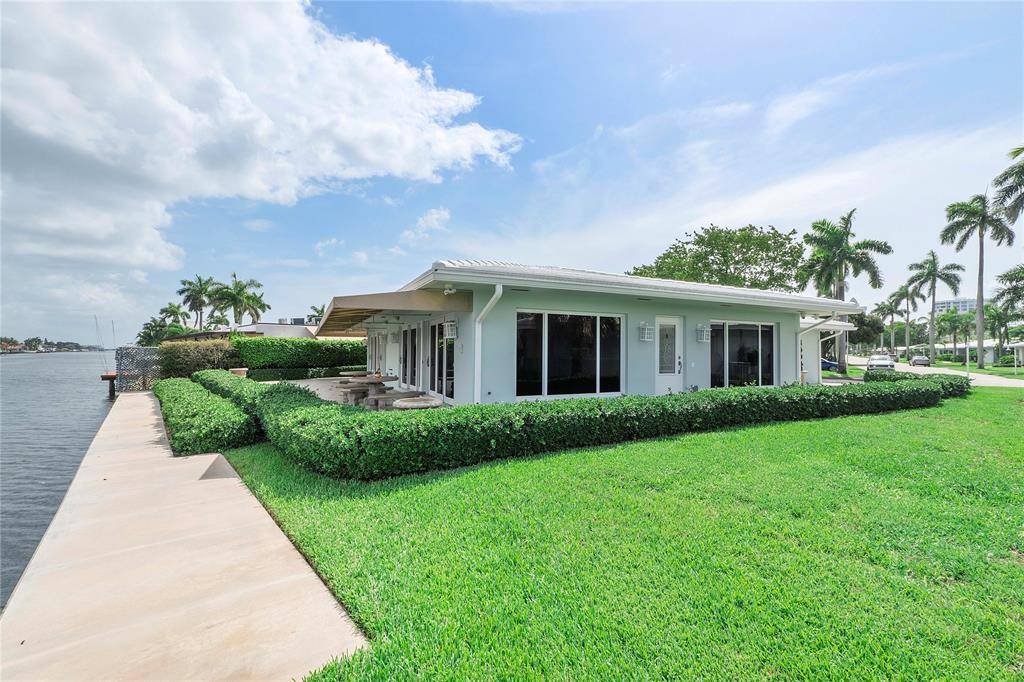 Lauderdale By The Sea, FL 33062,1431 S Ocean Blvd #17