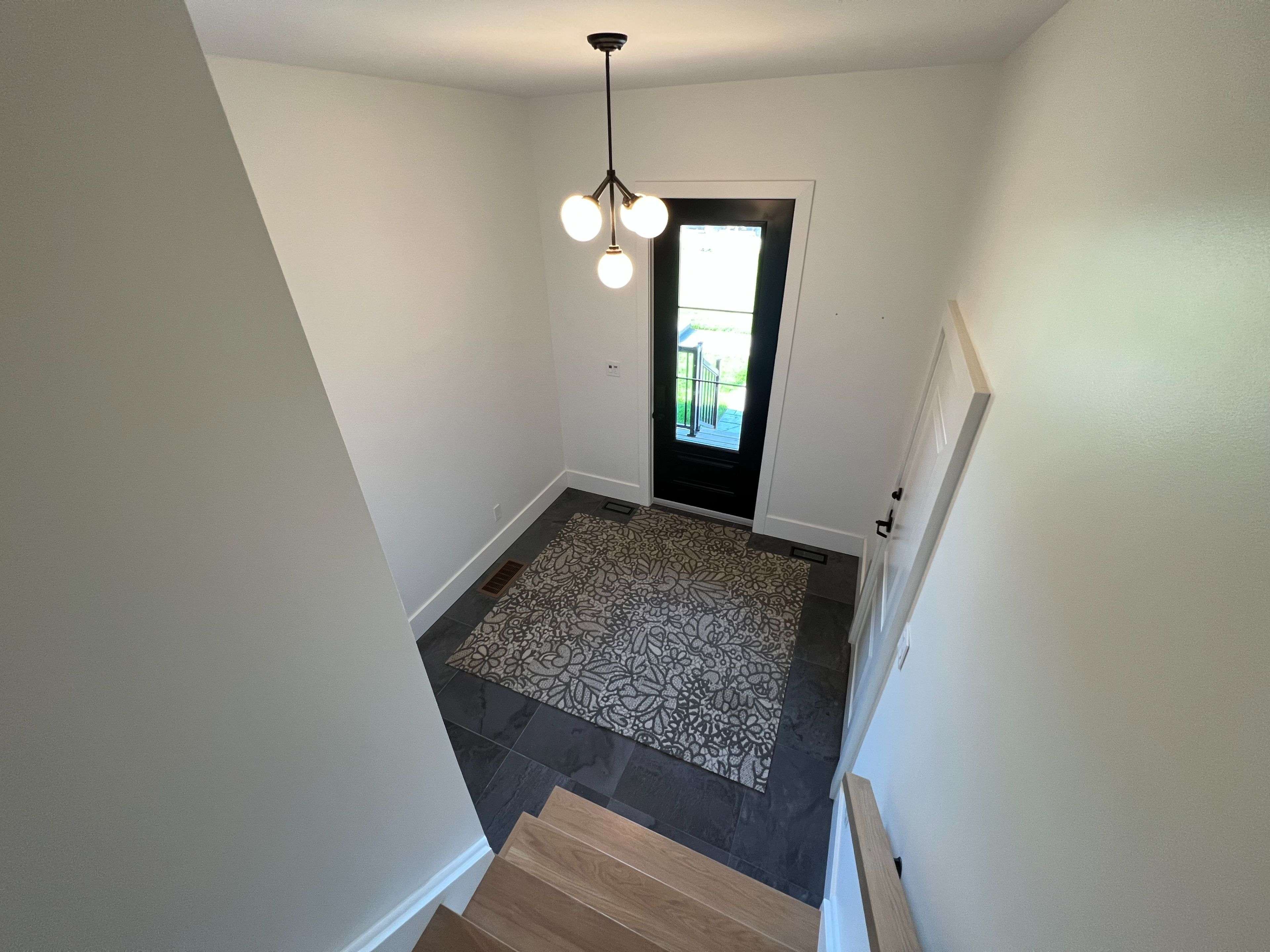 Clearview, ON L9Y 0K2,14 Raintree CT
