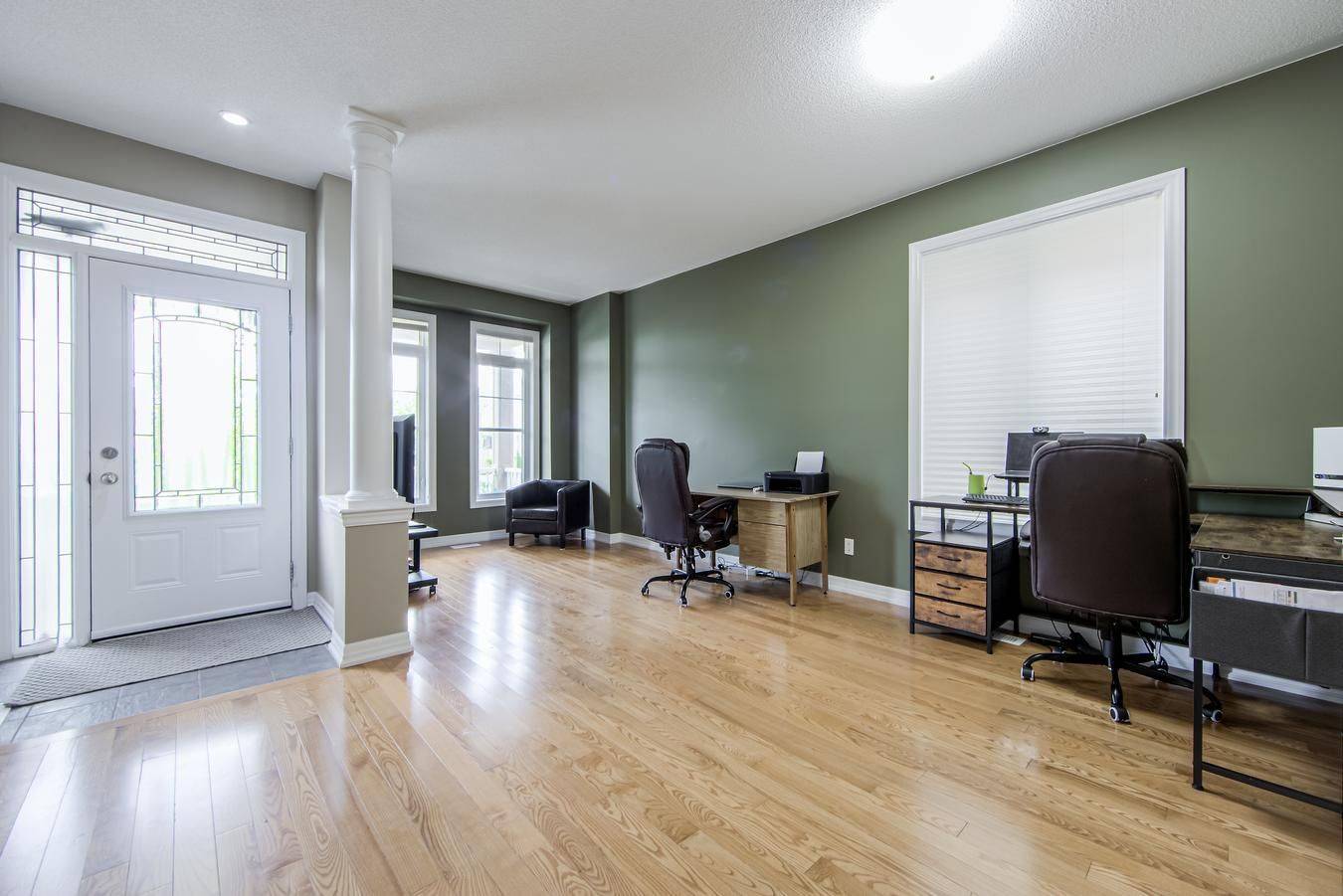 Milton, ON L9T 0S1,118 Kendall DR
