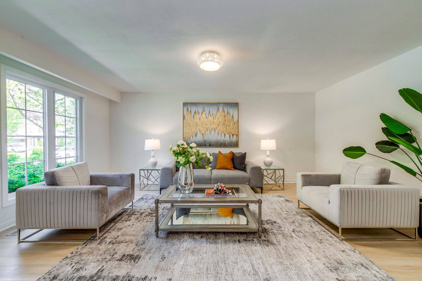 Oakville, ON L6J 5Y7,130 All Saints CRES