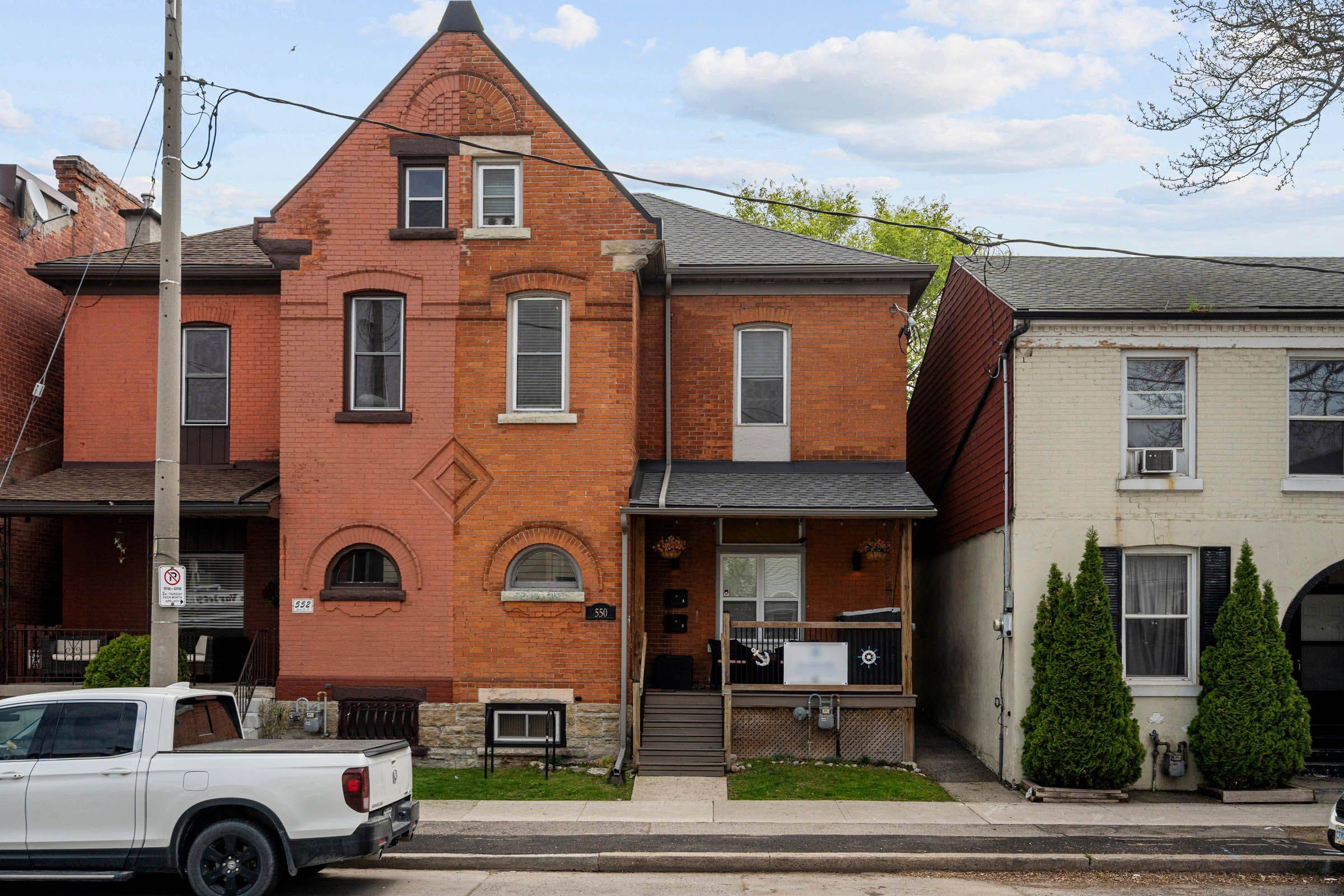 Hamilton, ON L8L 1J5,550 James ST N