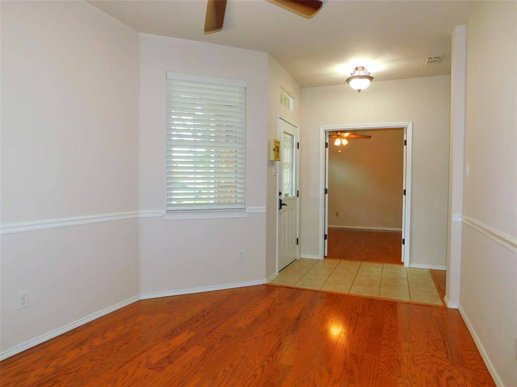 Denton, TX 76210,7917 Seven Oaks Lane