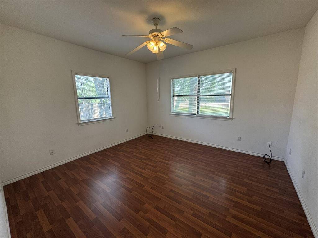 Stephenville, TX 76401,1272 W Mcneill Street