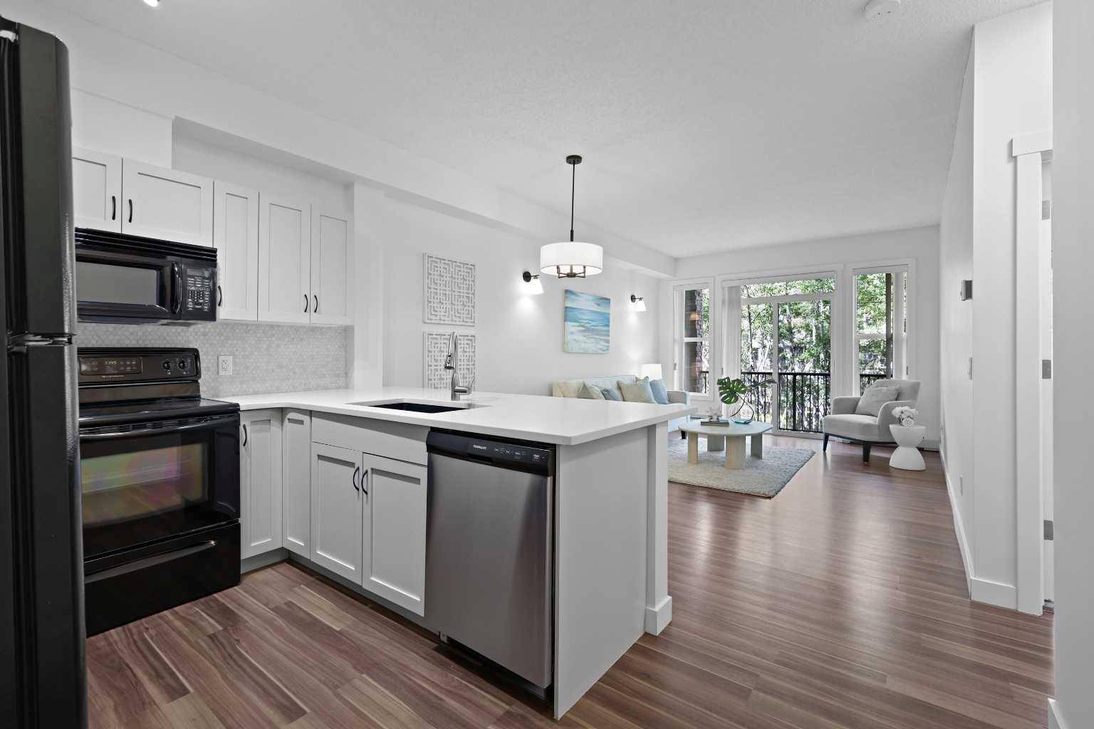 Calgary, AB T3H 0K1,211 Aspen Stone BLVD SW #1123