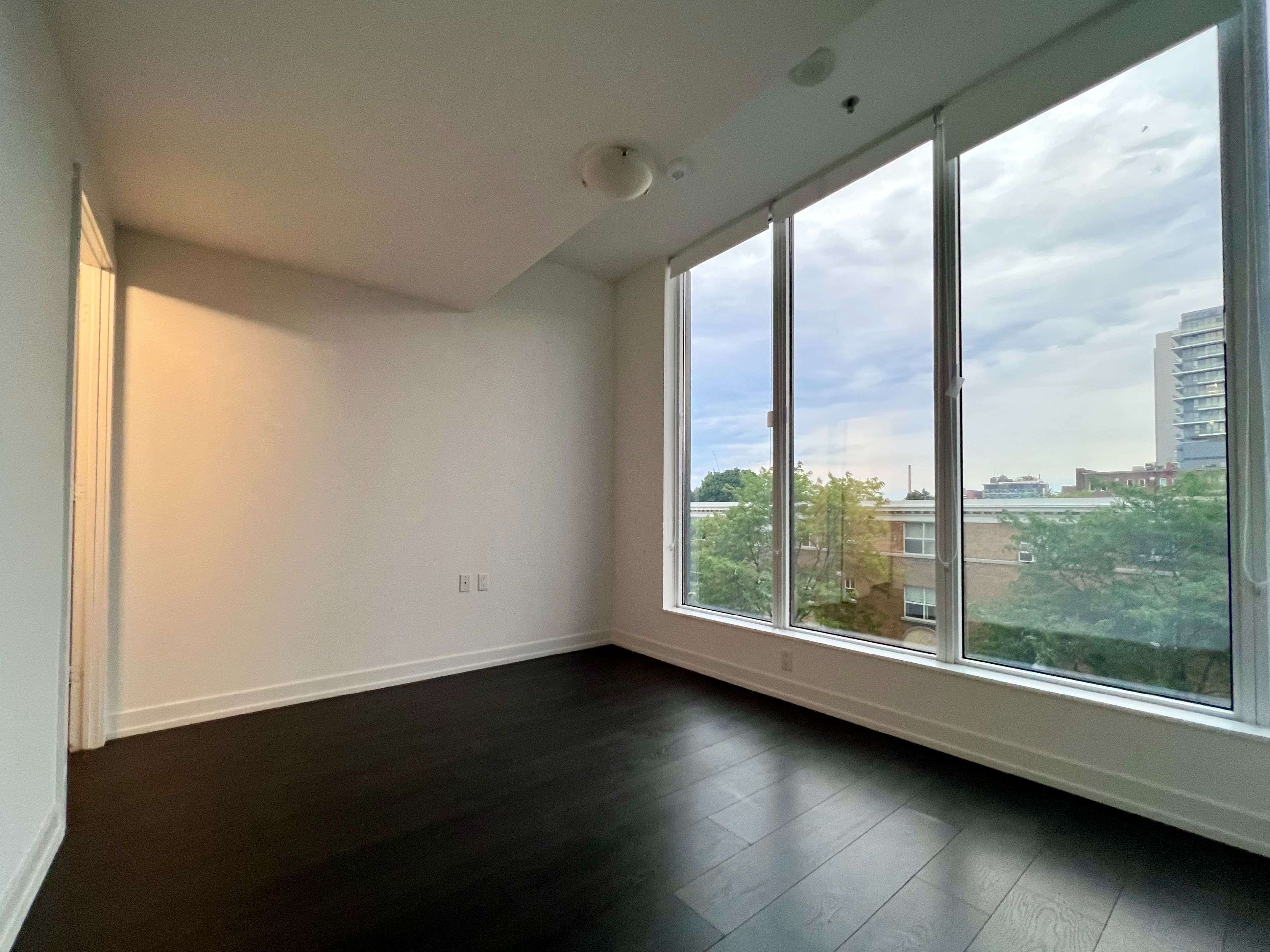 Toronto C01, ON M5T 0C8,203 College ST #402