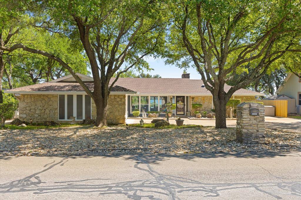 Granbury, TX 76049,3803 Fairway Drive