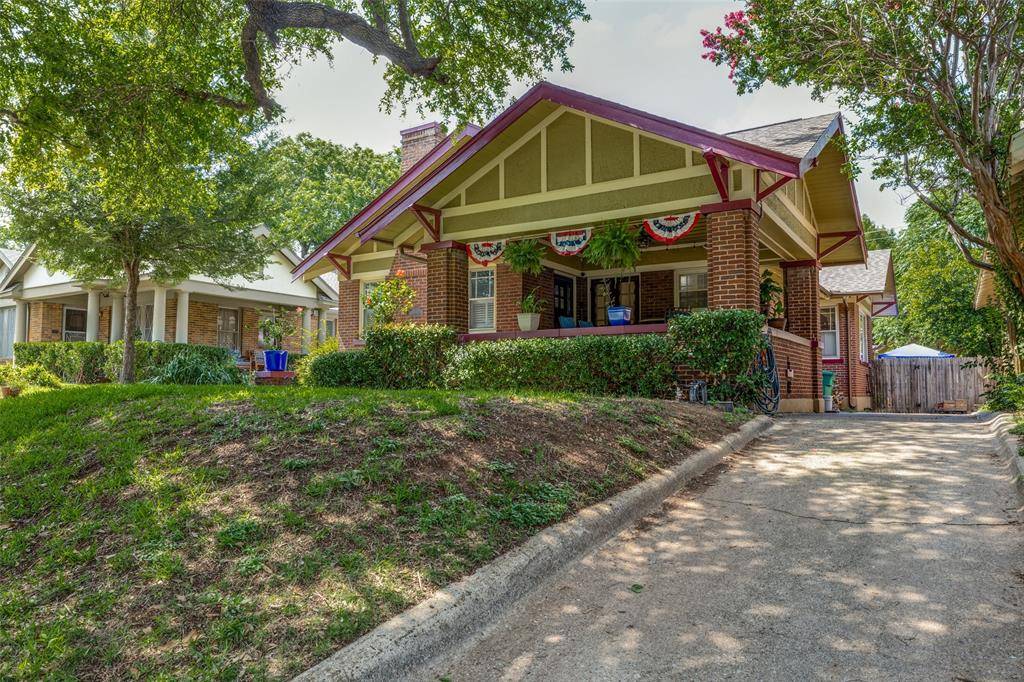 Fort Worth, TX 76110,2220 Mistletoe Boulevard