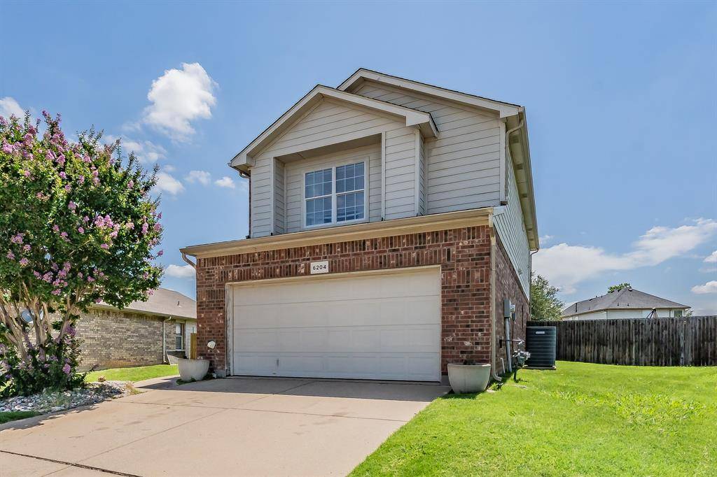 Fort Worth, TX 76131,6204 Geneva Lane