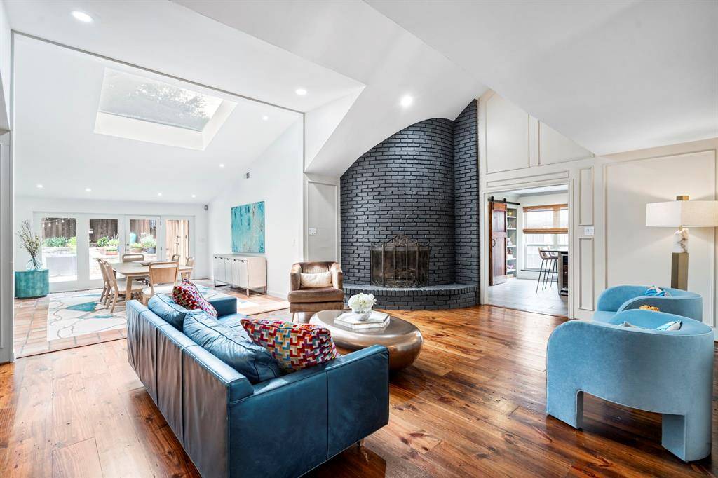Dallas, TX 75243,8839 Arborside Drive