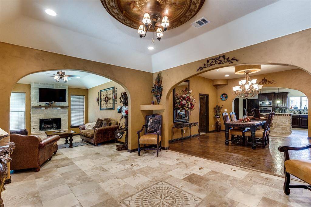 Roanoke, TX 76262,308 Sheri Lane