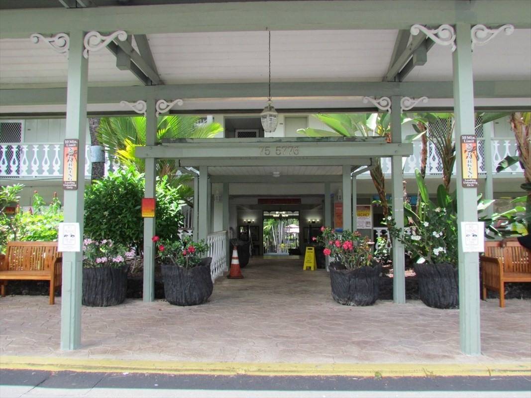 Kailua-kona, HI 96740,75-5776 KONA ISLANDER INN #142