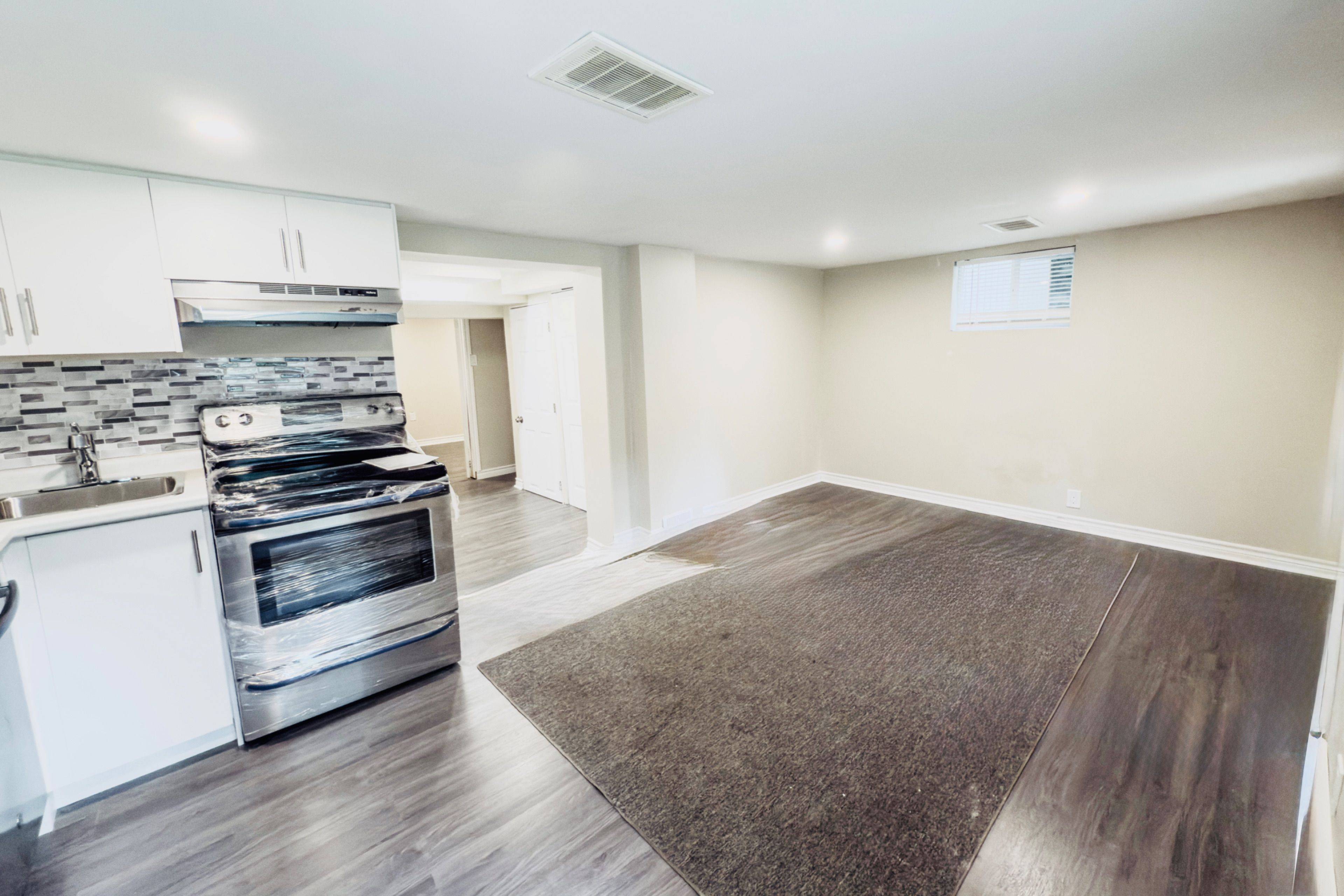 Whitchurch-stouffville, ON L4A 2X6,6072 Hillsdale DR #Lower