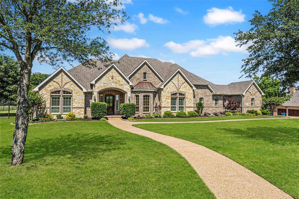 Sunnyvale, TX 75182,305 Crestfield Court