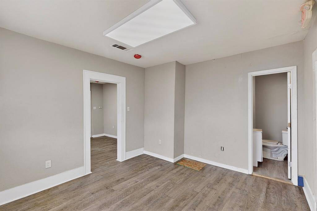 Dallas, TX 75216,3818 S Lancaster Road #150