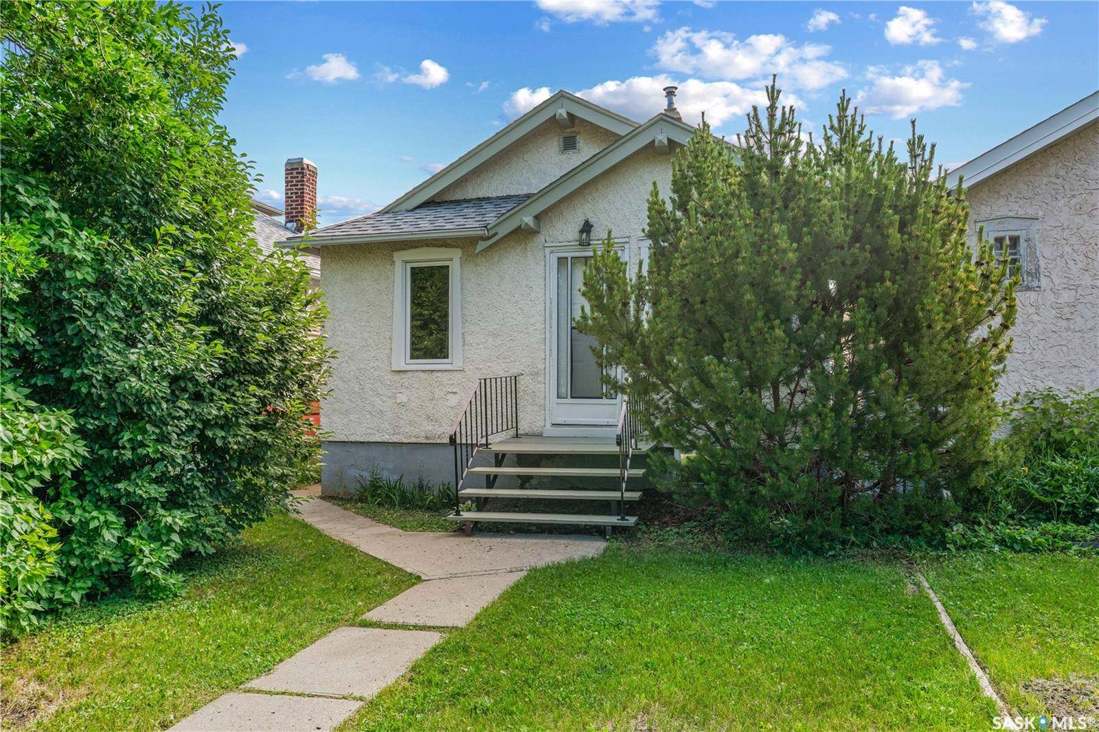 Regina, SK S4N 3T1,2467 Broder STREET