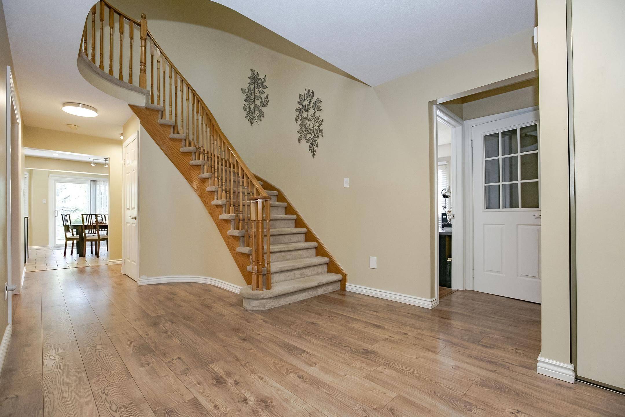 Brampton, ON L6Y 3K2,50 Lilly CRES