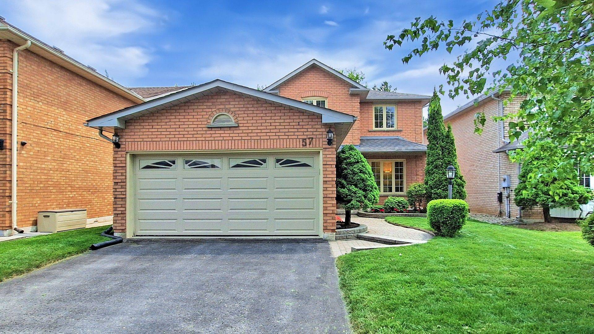 Richmond Hill, ON L4S 1A7,57 Summitcrest DR