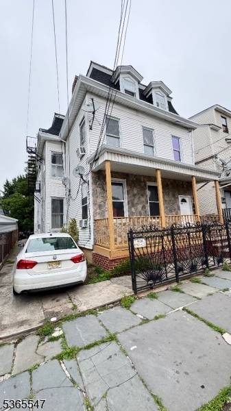 Paterson City, NJ 07501,327 Ellison St