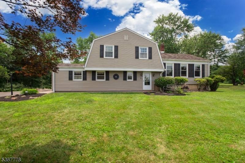 Hillsborough Twp., NJ 08844,10 Nottingham Way
