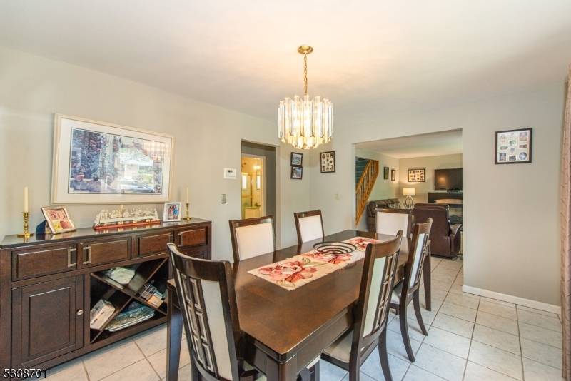 Bloomfield Twp., NJ 07003,20 Bryant Ave
