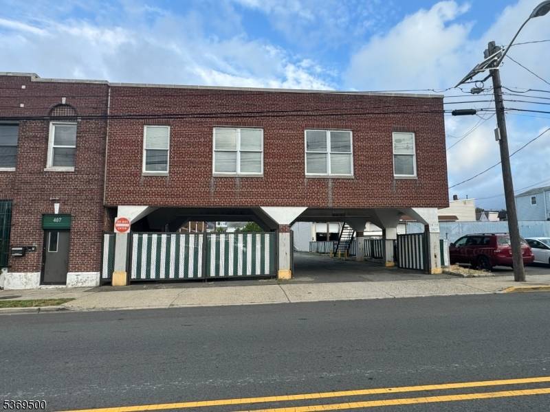 Kearny Town, NJ 07032,407 Schuyler Ave