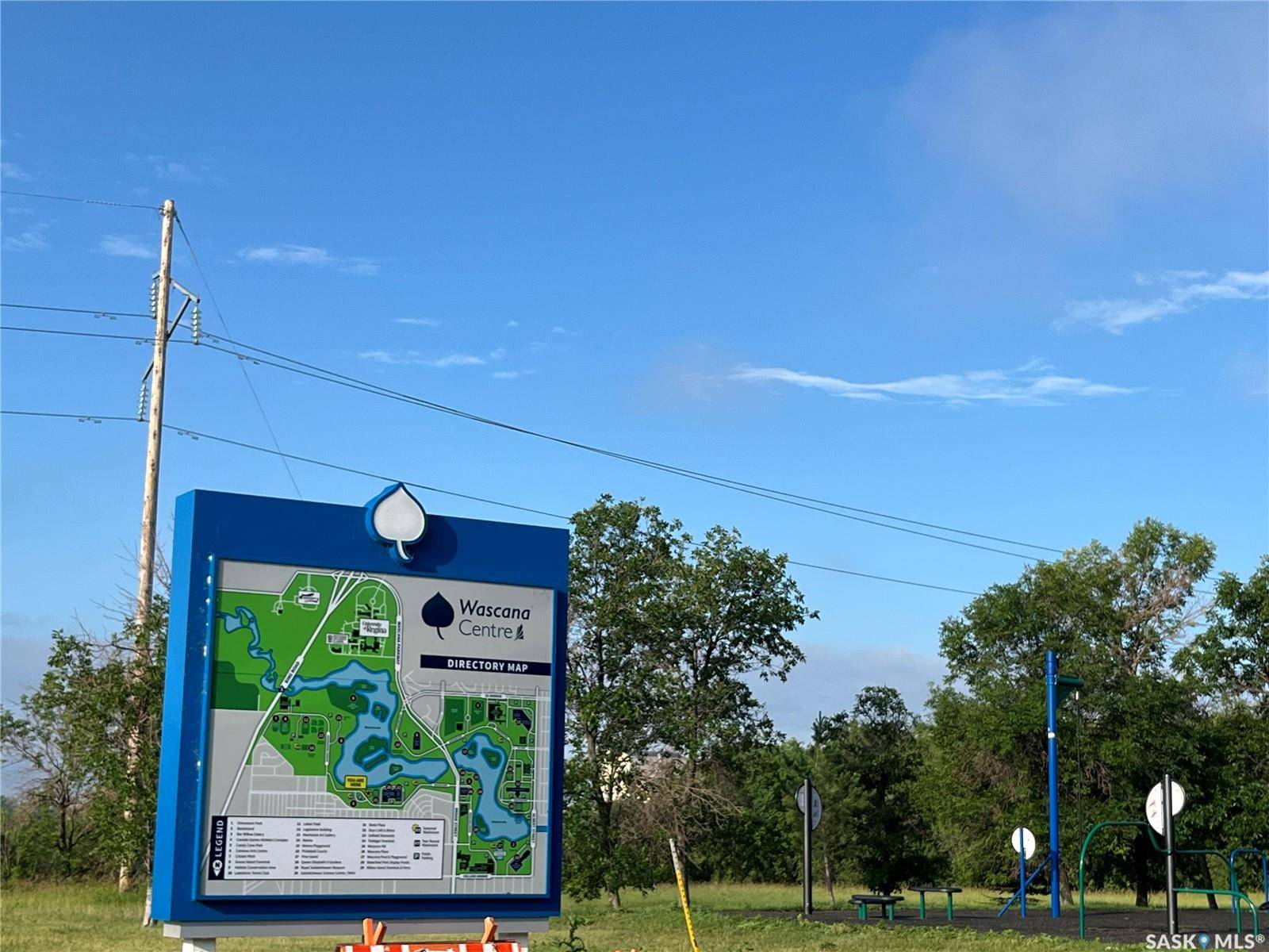 Regina, SK S4N 2S2,620 E Douglas Park CRESCENT E