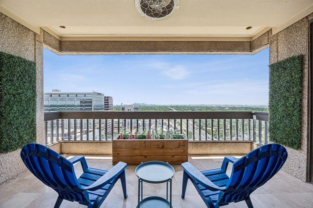 Dallas, TX 75225,5909 Luther Lane #2205