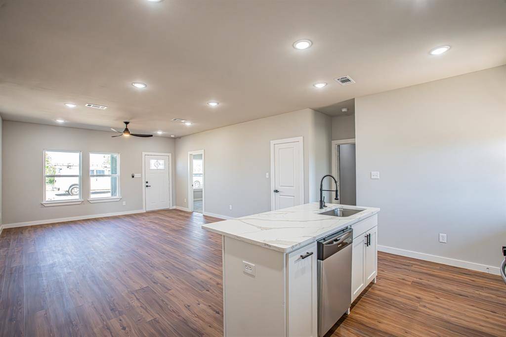 Bridgeport, TX 76426,124 Brookview Drive