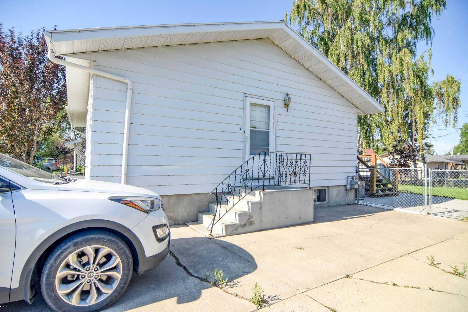Strathmore, AB T1P 1B2,5 Windsor PL