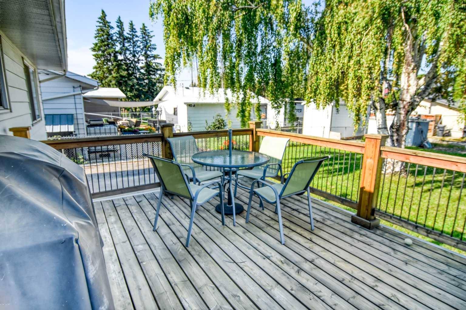Strathmore, AB T1P 1B2,5 Windsor PL