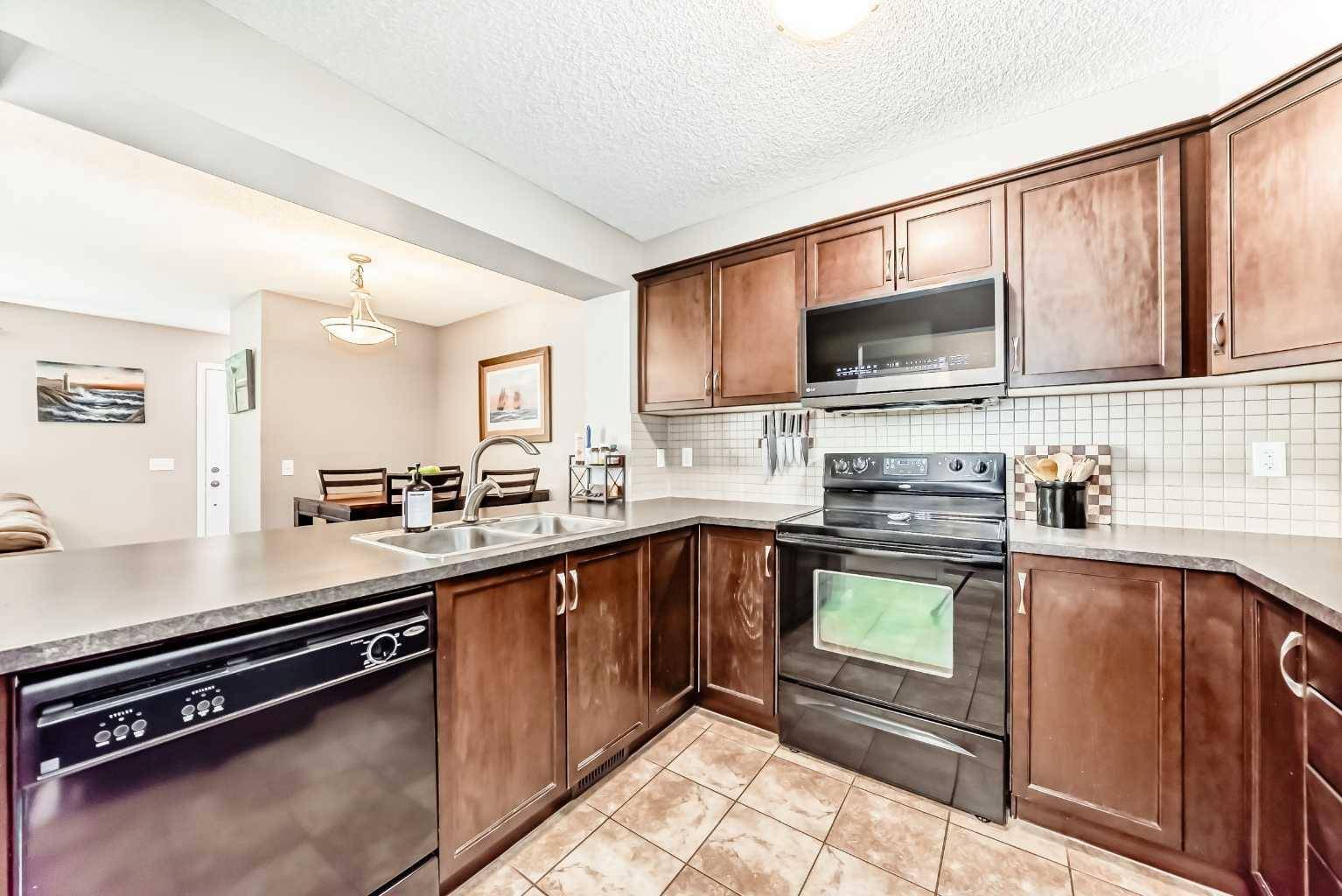 Airdrie, AB T4B0N6,1421 Windstone RD SW