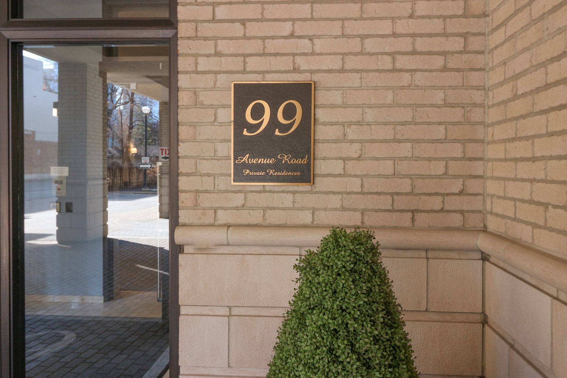 Toronto C02, ON M5R 2G5,99 Avenue RD #1007