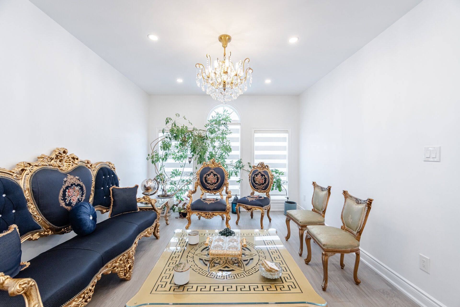 Mississauga, ON L5V 1L9,6150 Bankhead CT