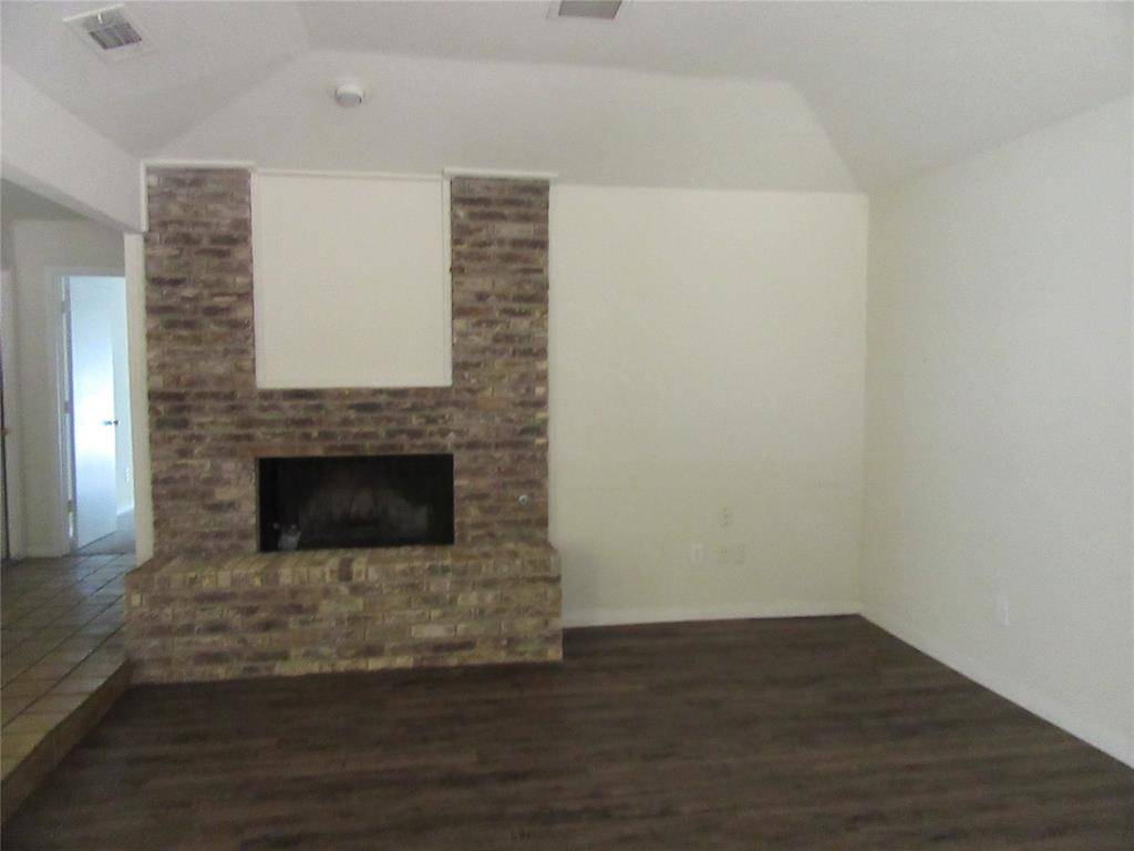 Dallas, TX 75238,9516 Summerhill Lane