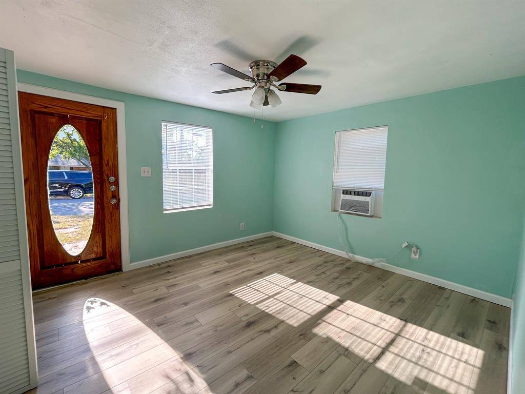 Bowie, TX 76230,1104 N Mill Street