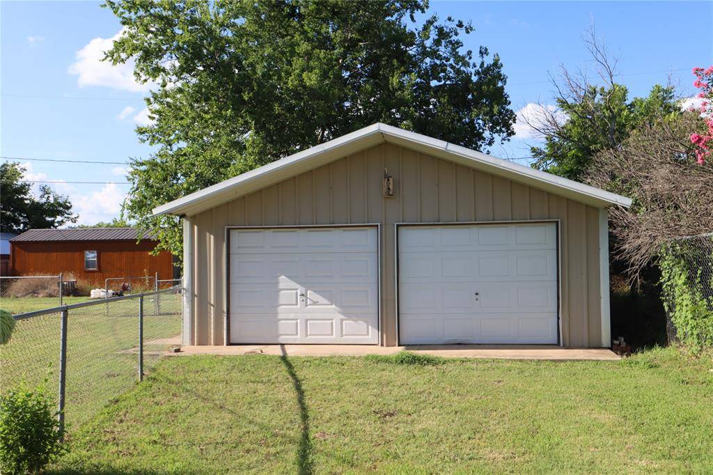 Ranger, TX 76470,1223 Meadowbrook Street