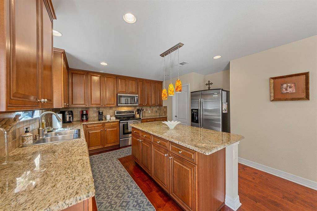 The Colony, TX 75056,5901 Snow Creek Drive