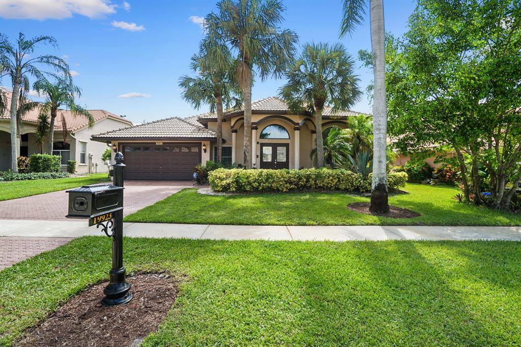 Boca Raton, FL 33498,19923 Dinner Key Dr
