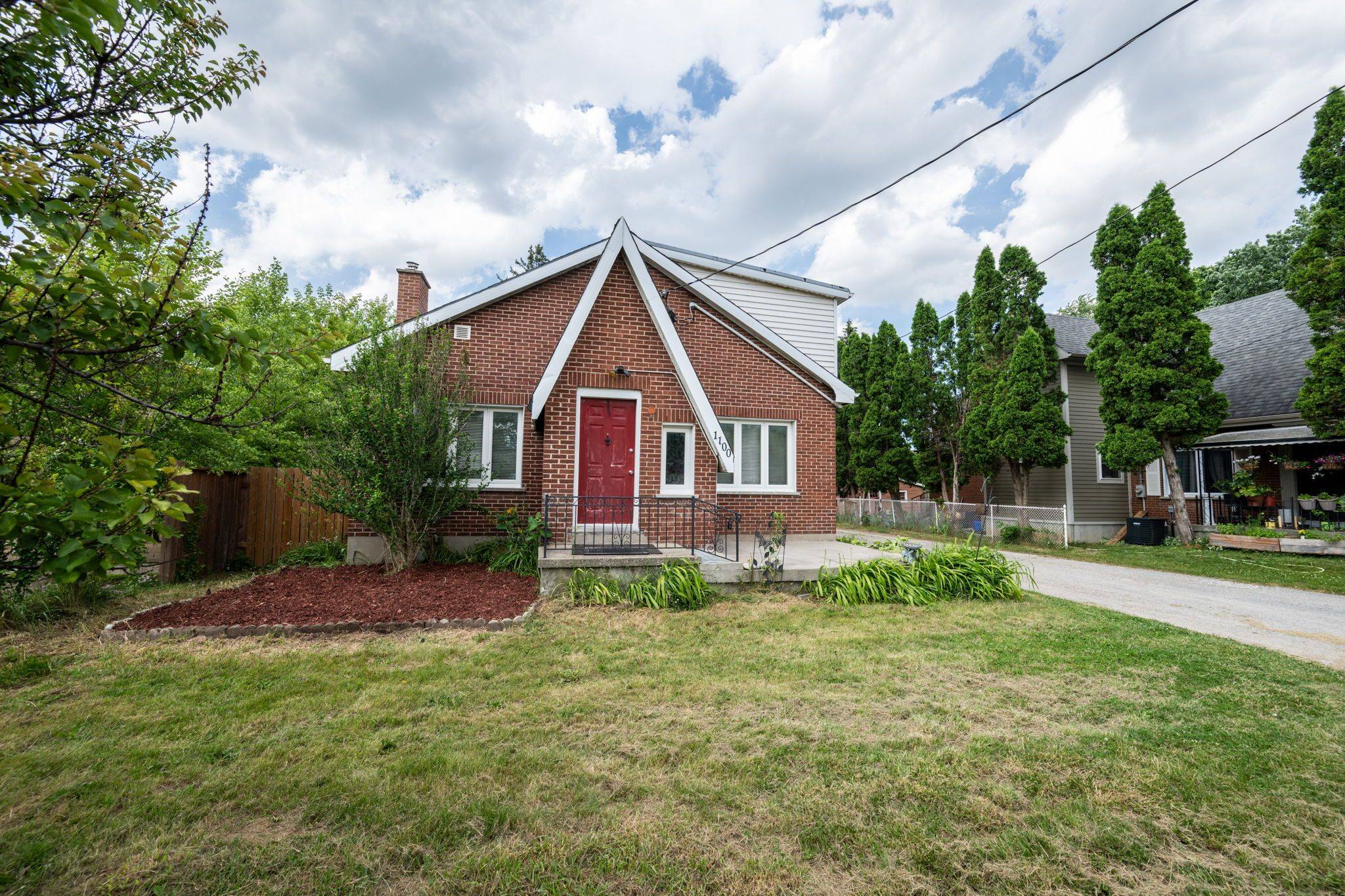 London East, ON N5W 1A6,1100 Hamilton RD