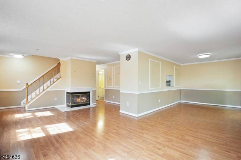 Newark City, NJ 07103,12 Rider Ct