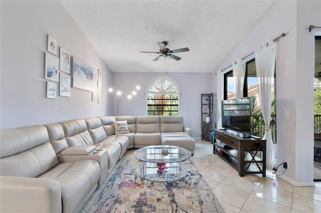 Plantation, FL 33322,Address not disclosed