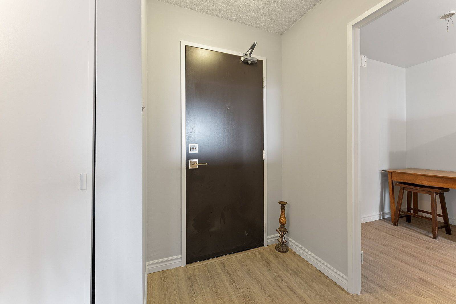 Toronto E04, ON M1P 2M8,2 Glamorgan AVE #612