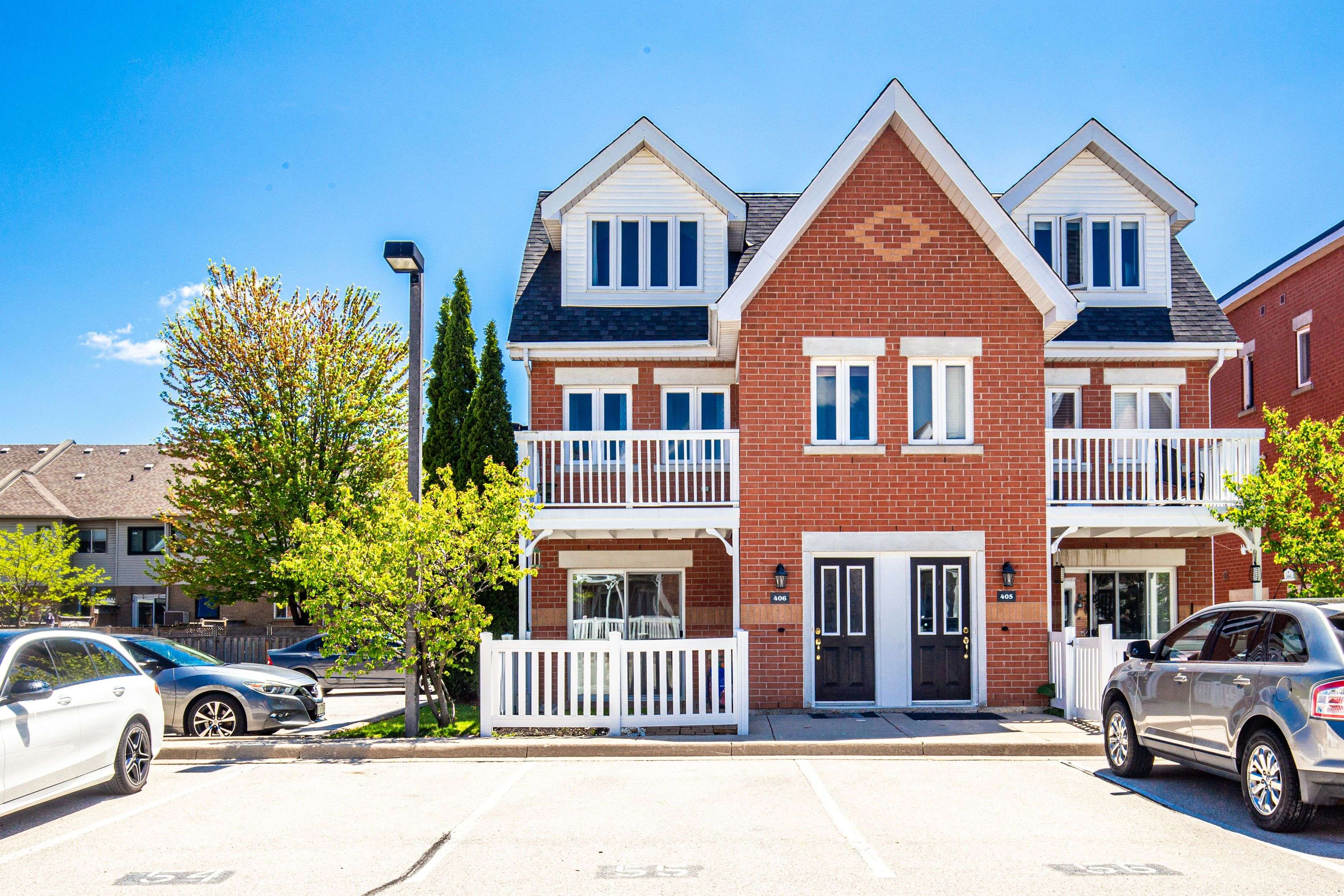 Burlington, ON L7L 6R9,1701 Lampman AVE #406